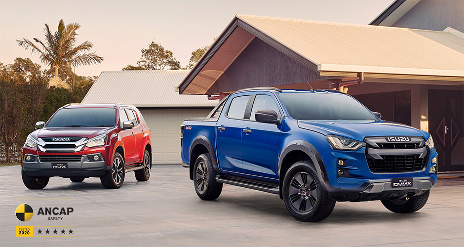 Isuzu D-MAX skids on sand dune